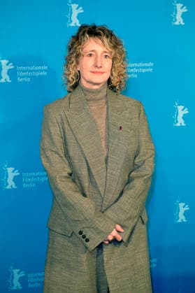 Tricia Tuttle presenting the merchandise before the program press conference of the Berlinale 2026 76 Berlin International Film Festival at the Akademie der Künste Berlin, 20 01 2026 Foto:xM.xBehrensx xFuturexImagex berlinale_pk_6114