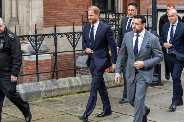 January 20, 2026, London, England, United Kingdom: Prince HARRY, the Duke of Sussex, leaves the Royal Courts Of Justice, central London, afterr the second day of trial over allegations of unlawful information gathering brought against Associated Newspapers Limited (ANL) by seven people - the Duke of Sussex, Baroness Doreen Lawrence, Sir Elton John, David Furnish, Liz Hurley, Sadie Frost and Sir Simon Hughes. London United Kingdom - ZUMAs262 20260120_zip_s262_020 Copyright: xTayfunxSalcix