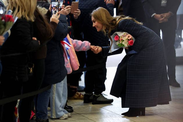 The Prince and Princess of Wales visit the National Curling Academy The Prince and Princess of Wales visit the National Curling Academy and meet with the Team GB and Paralympics GB Curling teams ahead of the Winter Olympic Games, in Stirling, Scotland, UK, on the 20th January 2026. Picture by Russell Cheyne WPA-Pool Stirling National Curling Academy Stirlingshire United Kingdom  WHA-0807