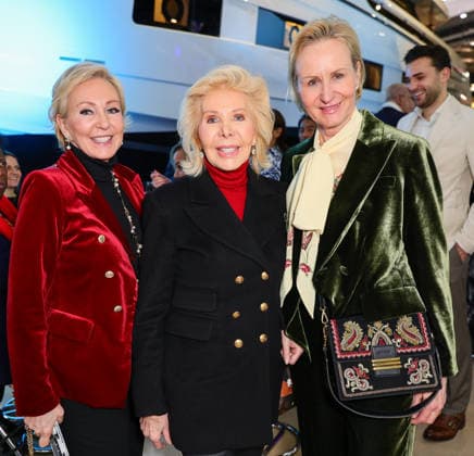 boot Messe Blue Motion Night 2026 L R Claudia Jerger YOU Foundation , Ute Ohoven UNESCO Special Ambassador and Pharma Manager Marion Bock Düsseldorf boot Messe NRW Germany