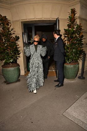 Jada Pinkett Smith and Willow Smith were spotted enjoying a fashionable night out in Paris, France, January 20, 2026 Jada wore a black and white fringed coat, matched with white boots and a green leather bag, while Willow opted for an all-black outfit Pierre Perusseau Bestimage Jada Pinkett Smith and Willow Smith were spotted enjoying a fashionable night out in Paris Jada looked stylish in a black and white fringe coat, paired with white boots and a green leather bag, while Willow opted for an all-black outfit Paris France  Copyright: xPierrexPerusseaux xBestimagexPierrexPerusseaux xBestimagex
