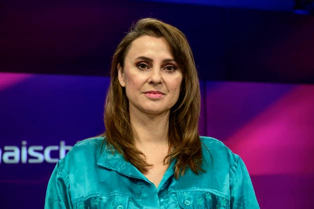 GER, Berlin, studio, guest on maischberger, political talk show, TV, format, with host Sandra Maischberger, Das Erste, from Adlershof at Studio 20, pictured from left Jagoda Marinic author , January 20, 2026, Copyright: HMBxMedia UwexKoch