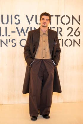 PFW Louis Vuitton Photocall EB Niels Schneider attends the Louis Vuitton Menswear Fall Winter 2026-2027 show as part of Paris Fashion Week on January 20, 2026 in Paris, France. Photo by Eliot Blondet ABACAPRESS.COM Paris France France  Copyright: xBlondetxEliot ABACAx