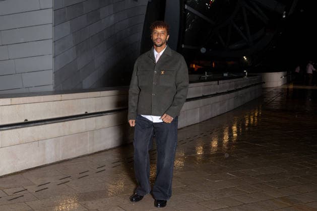 Louis Vuitton Menswear Fall Winter 2026-2027 Arrivals Disiz attends the Louis Vuitton Menswear Fall Winter 2026-2027 show as part of Paris Fashion Week on January 20, 2026 in Paris, France. Photo by Nasser Berzane ABACAPRESS.COM Paris France  Copyright: xBerzanexNasser ABACAx