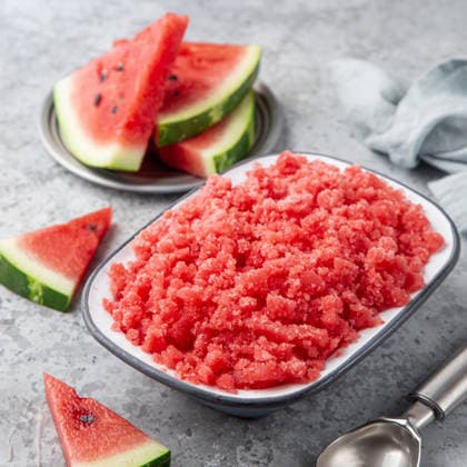 Wassermelonen-Granita oder -Sorbet watermelon granita or sorbet, selective focus, square image (License=RF) Copyright: xZoonar.com AnnaxShepulovax 24491587
