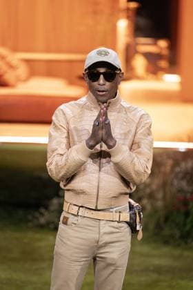 PFW - Louis Vuitton Menswear Ready-to-wear Fall-Winter 2026 2027 collection - Runway US rapper, artist and fashion designer Pharrell Williams acknowledges the audience after presenting creations for the Louis Vuitton Menswear Ready-to-wear Fall-Winter 2026 2027 collection as part of the Paris Fashion Week in Paris on January 20, 2026. Photo by Alexis Jumeau ABACAPRESS.COM Paris France  Copyright: xJumeauxAlexis ABACAx