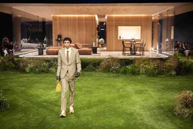PFW - Louis Vuitton Menswear Ready-to-wear Fall-Winter 2026 2027 collection - Runway General view of A model presents a creation for the Louis Vuitton Menswear Ready-to-wear Fall-Winter 2026 2027 collection as part of the Paris Fashion Week in Paris on January 20, 2026. Photo by Alexis Jumeau ABACAPRESS.COM Paris France  Copyright: xJumeauxAlexis ABACAx