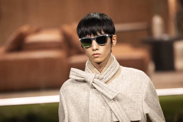 PFW - Louis Vuitton Menswear Ready-to-wear Fall-Winter 2026 2027 collection - Runway A model presents a creation for the Louis Vuitton Menswear Ready-to-wear Fall-Winter 2026 2027 collection as part of the Paris Fashion Week in Paris on January 20, 2026. Photo by Alexis Jumeau ABACAPRESS.COM Paris France  Copyright: xJumeauxAlexis ABACAx