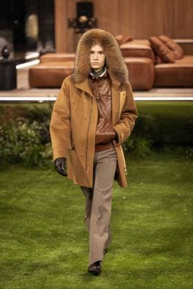PFW - Louis Vuitton Menswear Ready-to-wear Fall-Winter 2026 2027 collection - Runway A model presents a creation for the Louis Vuitton Menswear Ready-to-wear Fall-Winter 2026 2027 collection as part of the Paris Fashion Week in Paris on January 20, 2026. Photo by Alexis Jumeau ABACAPRESS.COM Paris France  Copyright: xJumeauxAlexis ABACAx