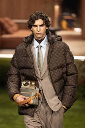 PFW - Louis Vuitton Menswear Ready-to-wear Fall-Winter 2026 2027 collection - Runway A model presents a creation for the Louis Vuitton Menswear Ready-to-wear Fall-Winter 2026 2027 collection as part of the Paris Fashion Week in Paris on January 20, 2026. Photo by Alexis Jumeau ABACAPRESS.COM Paris France  Copyright: xJumeauxAlexis ABACAx
