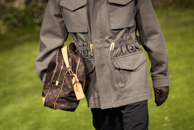 PFW - Louis Vuitton Menswear Ready-to-wear Fall-Winter 2026 2027 collection - Runway A model presents a creation for the Louis Vuitton Menswear Ready-to-wear Fall-Winter 2026 2027 collection as part of the Paris Fashion Week in Paris on January 20, 2026. Photo by Alexis Jumeau ABACAPRESS.COM Paris France  Copyright: xJumeauxAlexis ABACAx