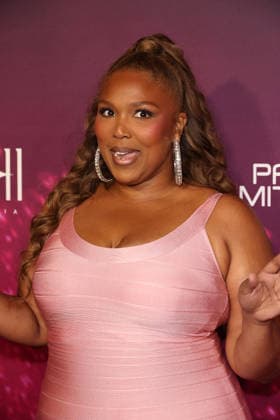 Infinite Icon: A Visual Memoir Premiere in Los Angeles Los Angeles World Premiere Of CJ 4DPLEXÃ¢â‚¬s Ã¢â‚¬ï¿½Infinite Icon: A Visual MemoirÃ¢â‚¬ Lizzo at the Los Angeles World Premiere Of CJ 4DPLEXÃ¢â‚¬s Ã¢â‚¬ï¿½Infinite Icon: A Visual MemoirÃ¢â‚¬ held at AMC The Grove 14 on January 20, 2026 in Beverly Grove, Los Angeles, California, United States., Credit:Xavier Collin Avalon USA, Los Angeles  Copyright: xXavierxCollinx xAvalonx 1067873539
