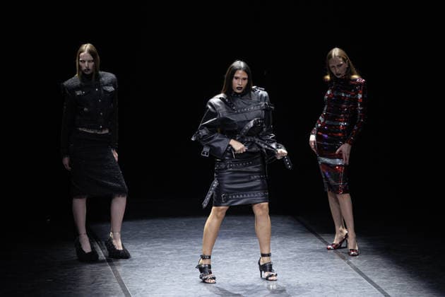 Models walk the runway during Jeanne Friot menswear ready to wear Fall Winter 2026 fashion show at Paris Fashion Week Des mannequins sur le podium du defile pret a porter homme Automne Hiver 2026 de Jeanne Friot pendant la semaine de la mode a Paris 452369 2026 01 20  Copyright: xSebastienxFremontx xStarfacex STAR_452369_003