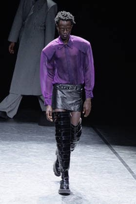 Models walk the runway during Jeanne Friot menswear ready to wear Fall Winter 2026 fashion show at Paris Fashion Week Des mannequins sur le podium du defile pret a porter homme Automne Hiver 2026 de Jeanne Friot pendant la semaine de la mode a Paris 452369 2026 01 20  Copyright: xSebastienxFremontx xStarfacex STAR_452369_017