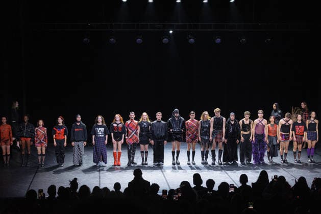 Models walk the runway during Jeanne Friot menswear ready to wear Fall Winter 2026 fashion show at Paris Fashion Week Des mannequins sur le podium du defile pret a porter homme Automne Hiver 2026 de Jeanne Friot pendant la semaine de la mode a Paris 452369 2026 01 20  Copyright: xSebastienxFremontx xStarfacex STAR_452369_036
