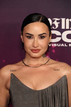 Infinite Icon: A Visual Memoir Premiere in Los Angeles Los Angeles World Premiere Of CJ 4DPLEXÃ¢â‚¬s Ã¢â‚¬ï¿½Infinite Icon: A Visual MemoirÃ¢â‚¬ Demi Lovato at the Los Angeles World Premiere Of CJ 4DPLEXÃ¢â‚¬s Ã¢â‚¬ï¿½Infinite Icon: A Visual MemoirÃ¢â‚¬ held at AMC The Grove 14 on January 20, 2026 in Beverly Grove, Los Angeles, California, United States., Credit:Xavier Collin Avalon USA, Los Angeles  Copyright: xXavierxCollinx xAvalonx 1067874171