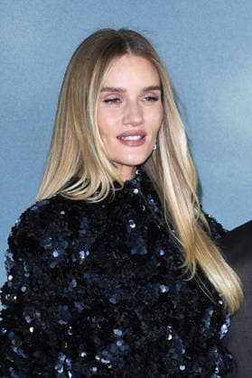 Shelter UK Premiere at Cineworld Leicester Square LONDON, ENGLAND - JANUARY 20: Rosie Huntington-Whiteley attending the Shelter UK Premiere at Cineworld Leicester Square on January 20, 2026 in London, England. CAP MAR MAR Great Britain Copyright: xMartinxHarris CapitalxPicturesx