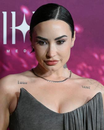 Infinite Icon: A Visual Memoir Premiere in Los Angeles #2 January 20, 2026, Los Angeles, California, USA: DEMI LOVATO attends the Los Angeles World Red Carpet Premiere Of Infinite Icon Los Angeles USA - ZUMAb173 20260120_aap_b173_021 Copyright: xBillyxBennightx