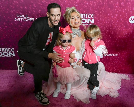 Infinite Icon: A Visual Memoir Premiere in Los Angeles #2 January 20, 2026, Los Angeles, California, USA: (L-R) CARTER REUM, LONDON MARILYN HILTON REUM, PARIS HILTON, and PHOENIX BARRON HILTON REUM attend the Los Angeles World Red Carpet Premiere Of Infinite Icon Los Angeles USA - ZUMAb173 20260120_aap_b173_028 Copyright: xBillyxBennightx