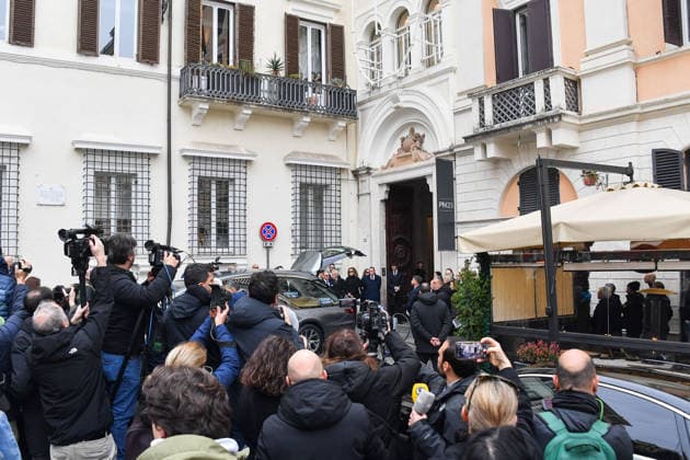 Rome, Death of Valentino Garavani - Chapel of Rest in Rome at his Foundation in Piazza Mignanelli - Arrival of the coffin  Copyright: xVincenzoxLandix xipa-agency.netx xDxAngelo Landix IPA_Agency_IPA70364329