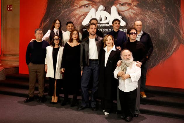 Photocall of the film Aida y Vuelta in Madrid Carmen Machi, Miren Ibarguren, Pepe Viyuela, Mariano Pena, Melani Olivares, Canco Rodríguez, Secun de la Rosa, David Castillo, Óscar Reyes, Pepa Rus and Emilio Gavira pose at the photocall for the presentation of the film Aida y Vuelta at the Espacio Movistar in Gran Vía, January 21, 2026, in Madrid Spain The film that will be the jump to the big screen of the series Aida next January 30, 2026 PHOTOCALL CINE AIDA Y VUELTA PREMIERE JANUARY 21, 2026 Antonio Gutié Madrid Madrid Spain Copyright: xAntonioxGutià rrezx 7233953