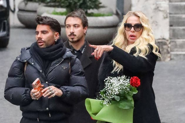 Rome, Death of Valentino Garavani - Chapel of Rest in Rome at his Foundation in Piazza Mignanelli - In the photo: Valeria Marini, Federico fashion Style (lauri)  Copyright: xGiandomenicoxD Angelox xipa-agency.netx xDxAngelo Landix IPA_Agency_IPA70377679