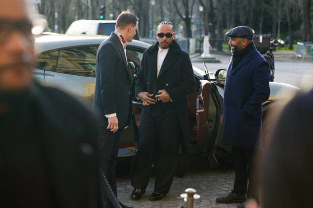 Lewis Hamilton arrives at the Hôtel de Crillon, A Rosewood Hotel in Paris on the sidelines of the Mens Ready to Wear Fall Winter 2026 2027 Paris Fashion Week PFW , France, on January 21, 2026 Julien Sarkissian Bestimage Lewis Hamilton arrives at the Hôtel de Crillon, A Rosewood Hotel in Paris on the sidelines of the Mens Ready to Wear Fall Winter 2026 2027 Paris Fashion Week PFW , France, on January 21, 2026 Paris France  Copyright: xJulienxSarkissianx xBestimagexJulienxSarkissianx xBestimagex