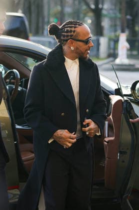 Lewis Hamilton arrives at the Hôtel de Crillon, A Rosewood Hotel in Paris on the sidelines of the Mens Ready to Wear Fall Winter 2026 2027 Paris Fashion Week PFW , France, on January 21, 2026 Julien Sarkissian Bestimage Lewis Hamilton arrives at the Hôtel de Crillon, A Rosewood Hotel in Paris on the sidelines of the Mens Ready to Wear Fall Winter 2026 2027 Paris Fashion Week PFW , France, on January 21, 2026 Paris France  Copyright: xJulienxSarkissianx xBestimagexJulienxSarkissianx xBestimagex