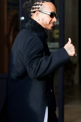 Lewis Hamilton arrives at the Hôtel de Crillon, A Rosewood Hotel in Paris on the sidelines of the Mens Ready to Wear Fall Winter 2026 2027 Paris Fashion Week PFW , France, on January 21, 2026 Julien Sarkissian Bestimage Lewis Hamilton arrives at the Hôtel de Crillon, A Rosewood Hotel in Paris on the sidelines of the Mens Ready to Wear Fall Winter 2026 2027 Paris Fashion Week PFW , France, on January 21, 2026 Paris France  Copyright: xJulienxSarkissianx xBestimagexJulienxSarkissianx xBestimagex