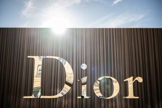 PFW - Dior Arrivals Illustration logo Dior during the Dior Homme Menswear Fall Winter 2026-2027 show as part of Paris Fashion Week on January 21, 2026 in Paris, France.Photo by Eliot Blondet ABACAPRESS.COM Paris Ile-de-France France  Copyright: xBlondetxEliot ABACAx
