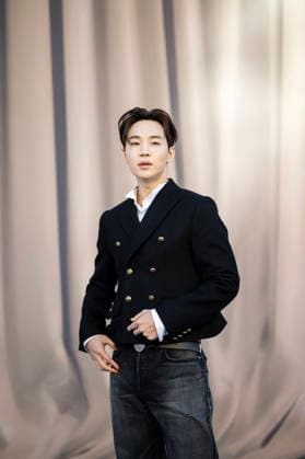 PFW - Dior Arrivals Henry Lau attends the Dior Homme Menswear Fall Winter 2026-2027 show as part of Paris Fashion Week on January 21, 2026 in Paris, France.Photo by Eliot Blondet ABACAPRESS.COM Paris Ile-de-France France  Copyright: xBlondetxEliot ABACAx