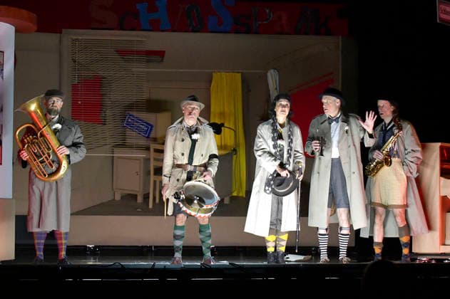 Citizens Lars Dietrich, Mario Ramos, Krista Birkner, Henrik Kairies and Oliver Seidel at the photo rehearsal for the play Erich and the Detectives at the Schlosspark Theater Berlin, 21 01 2026 Foto:xM.xBehrensx xFuturexImagex erich_6128