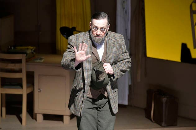 Citizen Lars Dietrich at the photo rehearsal for the play Erich and the Detectives at the Schlosspark Theater Berlin, 21 01 2026 Foto:xM.xBehrensx xFuturexImagex erich_6135