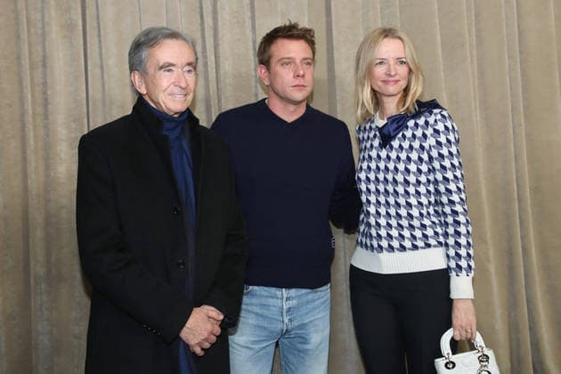 Bernard Arnault, Jonathan Anderson Artistic Director of Dior and Delphine Arnault President of Dior at the Greeting of the Dior Collection Homme Prêt à Porter Fall Winter 2026 2027 show as part of Paris Fashion Week PFW at the Rodin Museum, Paris, France, January 21, 2026 Bertrand Rindoff Bestimage Greeting Dior Homme Menswear Fall Winter 2026 2027 show as part of Paris Fashion Week on January 21, 2026 in Paris, France Paris France  Copyright: xBERTRANDxRINDOFFxPETROFFxBERTRANDxRINDOFFxPETROFFx