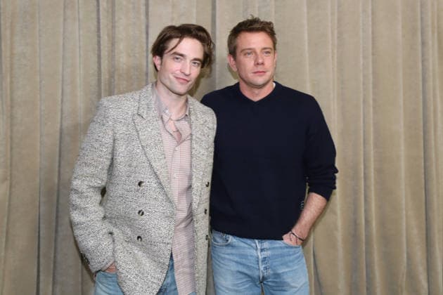 Robert Pattinson and Dior Artistic Director Jonathan Anderson at the Greeting of the Dior Collection Homme Prêt à Porter Fall Winter 2026 2027 show as part of Paris Fashion Week PFW at the Rodin Museum, Paris, France, January 21, 2026 Bertrand Rindoff Bestimage Greeting Dior Homme Menswear Fall Winter 2026 2027 show as part of Paris Fashion Week on January 21, 2026 in Paris, France Paris France  Copyright: xBERTRANDxRINDOFFxPETROFFxBERTRANDxRINDOFFxPETROFFx