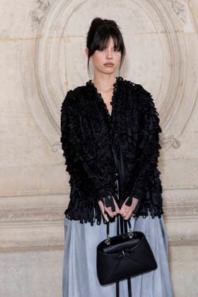 Mia Goth au photocall du défilé Dior Collection Homme Prêt à Porter Automne Hiver 2026 2027 lors de la Fashion Week de Paris PFW au musée Rodin, à Paris, France, le 21 janvier 2026 Olivier Borde Bestimage Photocall Dior Homme Menswear Fall Winter 2026 2027 show as part of Paris Fashion Week on January 21, 2026 in Paris, France Paris France  Copyright: xOLIVIERxBORDEx xBESTIMAGExOLIVIERxBORDEx xBESTIMAGEx