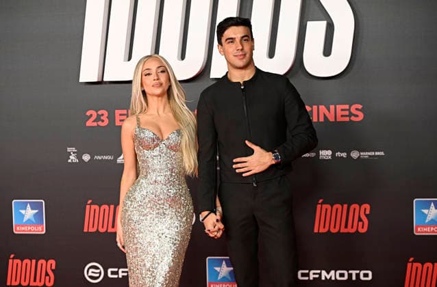 Red carpet at Ídolos movie premiere Actor Óscar Casas and singer Ana Mena during the premiere of the movie Ídolos , on January 21, 2026, in Madrid Spain Ídolos is set in the fascinating world of the MotoGP™ World Championship and explores the human relationships between a father and son, a manager and his rider, and the world around them ambition, self-improvement, egos, adrenaline, love, forgiveness and second chances CINE MOVIE PREMIERE Madrid Madrid Spain Copyright: xFranciscoxGuerrax 7235020