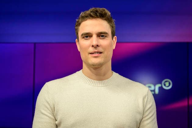 GER, Berlin, studio, guest on maischberger, political talk show, TV, format, with host Sandra Maischberger, Das Erste, from Adlershof at Studio 20, pictured from left Constantin Schreiber Axel Springer foreign correspondent , January 21, 2026, Copyright: HMBxMedia UwexKoch