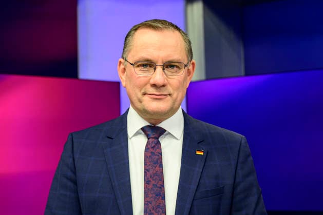 GER, Berlin, studio, guest on maischberger, political talk show, TV, format, with host Sandra Maischberger, Das Erste, from Adlershof at Studio 20, pictured from left Tino Chrupalla, AfD party leader , January 21, 2026, Copyright: HMBxMedia UwexKoch