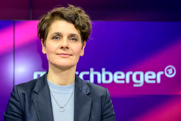 GER, Berlin, studio, guest on maischberger, political talk show, TV, format, with host Sandra Maischberger, Das Erste, from Adlershof at Studio 20, pictured from left Anna Lehmann journalist, taz , January 21, 2026, Copyright: HMBxMedia UwexKoch