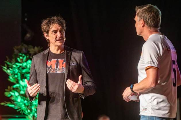 Doppelpass on Tour with MSV coach Dietmar Hirsch, Thomas Helmer and Mario Basler FOR EDITORIAL PURPOSES ONLY EDITORIAL USE ONLY p Thomas Helmer presenter takes to the stage of t Copyright: ArnulfxStoffel doc848h06hfy3qjw31gcf ,EDITORIAL USE ONLY Copyright: ArnulfxStoffel