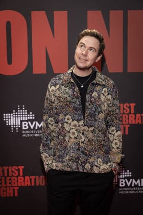 BVMI Artist Celebration Night Oimara Beni Hafner The German Music Industry Association is hosting the Artist Celebration Night, an evening where the industry comes together to celebrate the diversity and power of music Around 300 guests are expected at the dinner and another 300 guests at the after-show party at Stadion Berlin Copyright: xEventpressxFuhrx