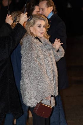 AMI Paris Menswear Arrivals Catherine Deneuve arrived at the AMI Paris Menswear Fall Winter 2026-2027 show as part of Paris Fashion Week on January 21, 2026 in Paris, France. Photo by Nasser Berzane ABACAPRESS.COM Paris France  Copyright: xBerzanexNasser ABACAx