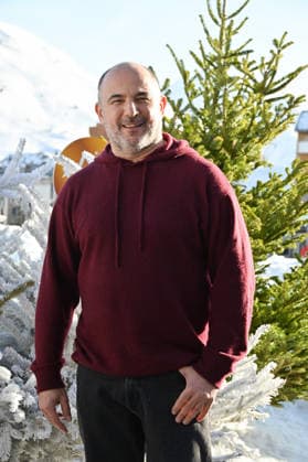 Alpe d Huez 29th Comedy Film Festival - Tombe Du Ciel Photocall Mohamed Hamidi posing for the photocall of Tombe du ciel during the 29th Comedy Film Festival in L Alpe d’Huez, France, on January 21, 2026. Photo by Mireille Ampilhac ABACAPRESS.COM L Alpe du Huez France  Copyright: xAmpilhacxMireille ABACAx