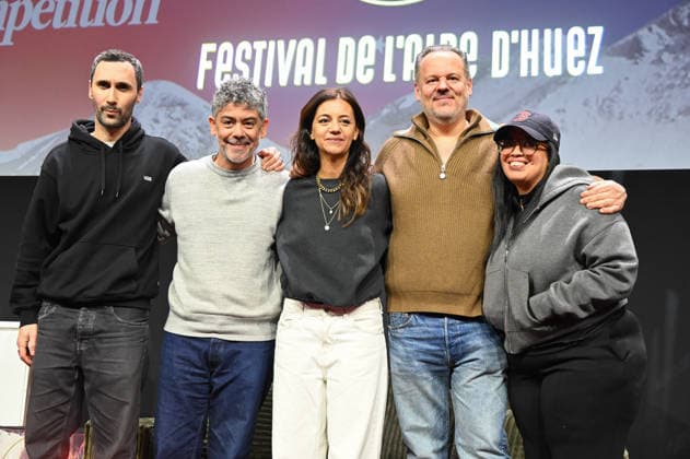 Alpe d Huez 29th Comedy Film Festival Leo Grandperret, Manu Payet, Marie-Julie Baup, Frederic Hazan and Melha Bedia attending the screening of Deviens genial during the 29th Comedy Film Festival in L Alpe d Huez, France, on January 21, 2026. Photo by Mireille Ampilhac ABACAPRESS.COM L Alpe Du Huez France  Copyright: xAmpilhacxMireille ABACAx