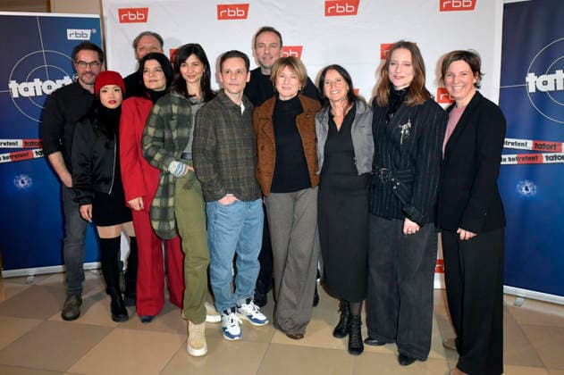 Moritz Anton, Trang Le Hong, Jens C Susa, Jasmin Tabatabai, Mira Thiel, Nils Kahnwald, Mark Waschke, Corinna Harfouch, Catherine Stoyan, Anne Ratte Polle, Verena Veihl at the premiere of the ARD TV film Tatort Gefahrengebiet at the Delphi Filmpalast Berlin, 21 01 2026 Foto:xM.xBehrensx xFuturexImagex tatort_6105