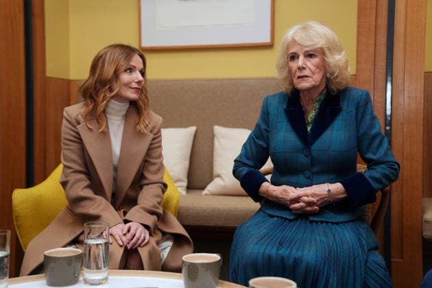 . 21 01 2026. Cheltenham, United Kingdom. Queen Camilla, President of Maggie s, with former Spice Girl Geri Halliwell-Horner during a visit to the charity s centre in Cheltenham, United Kingdom.  xPoolx xi-Imagesx IIM-26523-0002