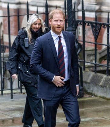January 22, 2026, London, England, United Kingdom: Prince HARRY, the Duke of Sussex, arrives at the Royal Courts Of Justice, central London, for the fourth day of trial over allegations of unlawful information gathering brought against Associated Newspapers Limited (ANL) by seven people - the Duke of Sussex, Baroness Doreen Lawrence, Sir Elton John, David Furnish, Liz Hurley, Sadie Frost and Sir Simon Hughes. London United Kingdom - ZUMAs262 20260122_zip_s262_009 Copyright: xTayfunxSalcix