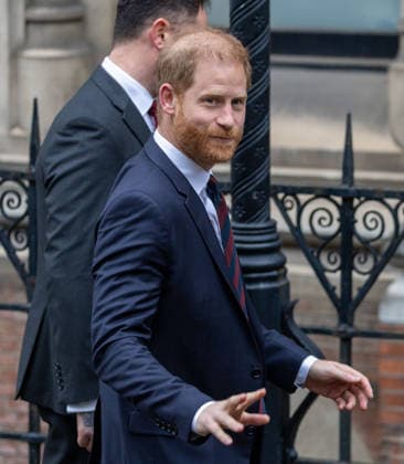 January 22, 2026, London, England, United Kingdom: Prince HARRY, the Duke of Sussex, arrives at the Royal Courts Of Justice, central London, for the fourth day of trial over allegations of unlawful information gathering brought against Associated Newspapers Limited (ANL) by seven people - the Duke of Sussex, Baroness Doreen Lawrence, Sir Elton John, David Furnish, Liz Hurley, Sadie Frost and Sir Simon Hughes. London United Kingdom - ZUMAs262 20260122_zip_s262_012 Copyright: xTayfunxSalcix
