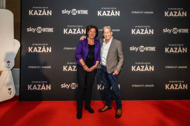 AMSTERDAM Hans KazÃ n and his wife Wendy walked the red carpet for the premiere of the documentary about Hans KazÃ n. The documentary tells the life story of the magician and presenter. DINGENA MOL ANP netherlands out - belgium out  Copyright: xx x548230636x originalFilename: 548230636.jpg